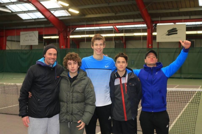 Les 15-16 ans du Grenoble Tennis victorieux